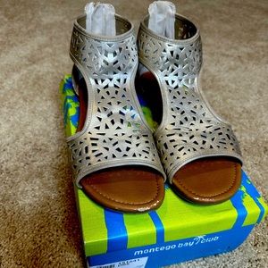 Montego Bay sandals / super comfy/ size 10 / worn